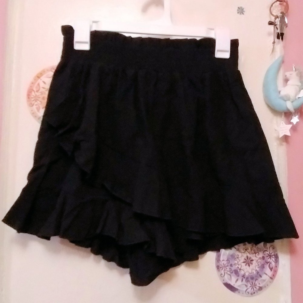 Liyohon (M) Skort - Ruffled Skirt/Shorts - Black